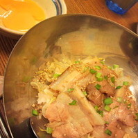 ミニチャーシュー丼