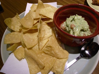 自家製サルサ&アボガドディップ