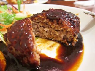 オムライスとハンバーグ