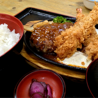 ネギトロユッケ丼と蕎麦セット