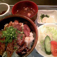 特製ステーキ丼