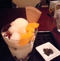 白桃ほうじ茶パフェ