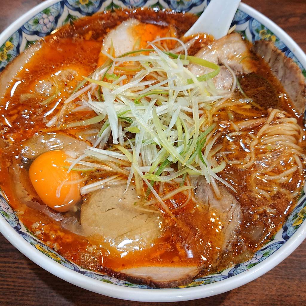 月見チャーシュー担々麺