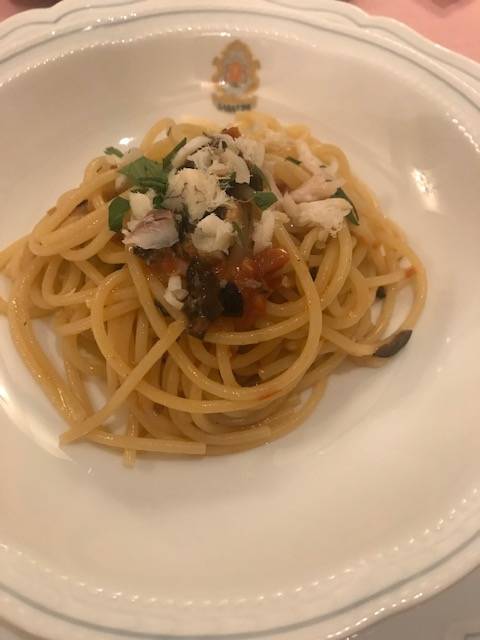 白身魚とオリーブ、ドライトマトのペペロンチーノ　スパゲティ