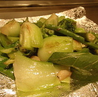 いろいろ緑野菜のごま塩焼き