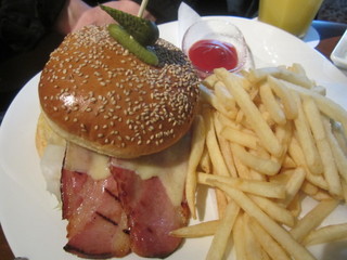 ベーコンチーズバーガー