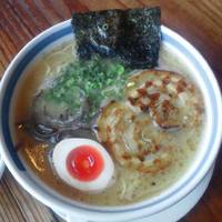 九州豚骨らーめん