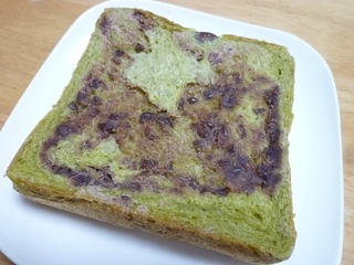 宇治抹茶あん食パン