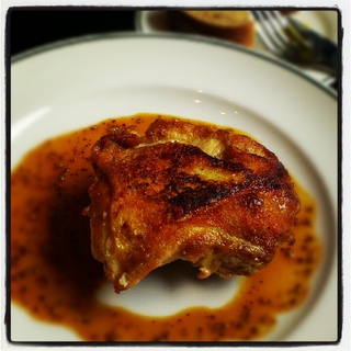 若鶏もも肉のロースト 粒マスタードソース