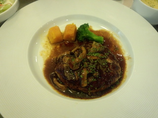 ハンバーグステーキきのこデミグラスソース