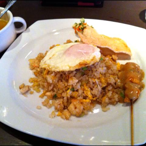 ナシ・ゴレンランチ