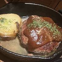 自家製ハンバーグ（デミグラス・オニオンソ…