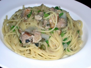 豚肉とわさび葉のパスタ