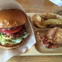 デリチキバーガー