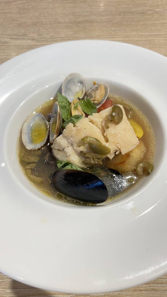 魚介のアクアパッツァ