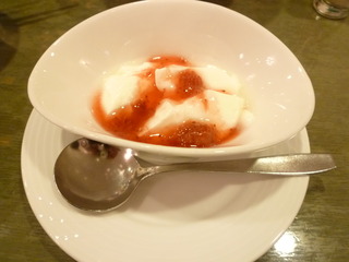 やわらか杏仁豆腐