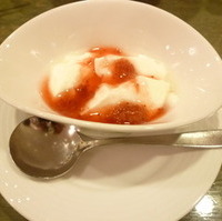 やわらか杏仁豆腐