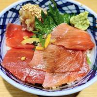 本鮪大トロ漬け丼