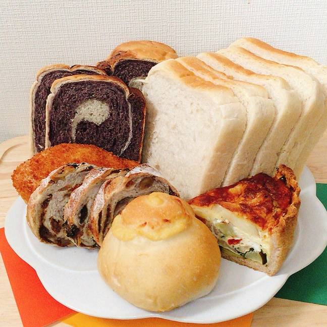 国産小麦と天然酵母のパン