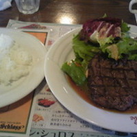 ビーフステーキ
