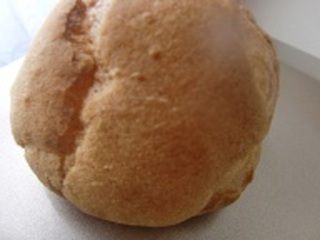 ジャンボシュークリーム