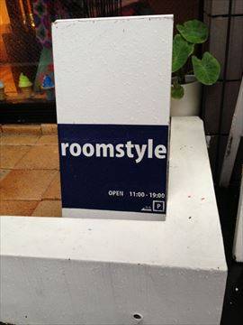 room style cafe