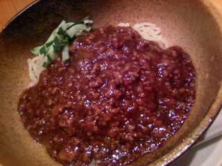 ジャージャー麺