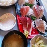 地魚の刺身盛合せ