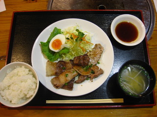 とくとく焼肉定食
