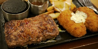 ビーフハンバーグステーキ＆帆立クリームコロッケ