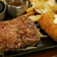 ビーフハンバーグステーキ＆帆立クリームコ…