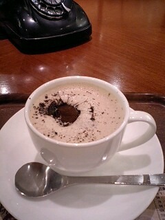 黒焙じ茶のミルク珈琲