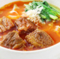 牛バラ肉刀削麺