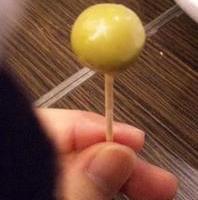 ゴルゴンゾーラを詰めたオリーブ