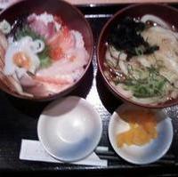 海鮮丼とうどんのセット