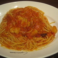 トマトとニンニクのスパゲティ