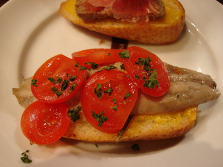 自家製オイルサーディンのピンチョス