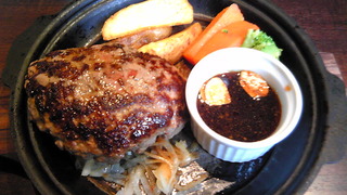 霜降りハンバーグ