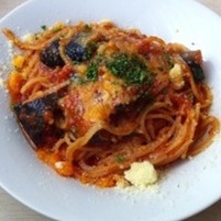 バジルとトマトのスパゲッティーニ