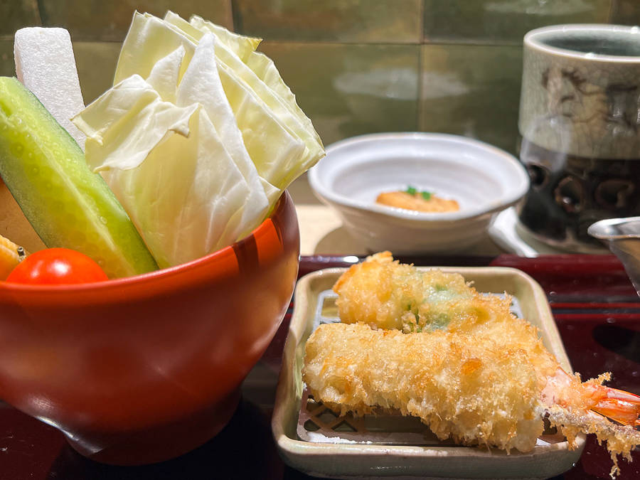 串揚げ1本オール220円