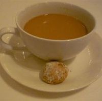 紅茶とプティフル