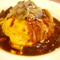 オムライスのビーフシチューソース