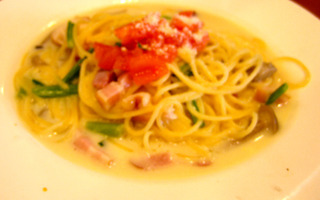 若鶏のスモークとベーコンのクリームスパゲティ