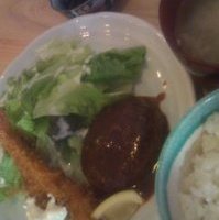 ハンバーグと海老フライのランチ