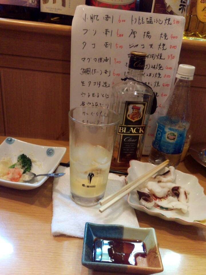 ウイスキーキープ￥２０００－から、ハイボールで飲んでいます。