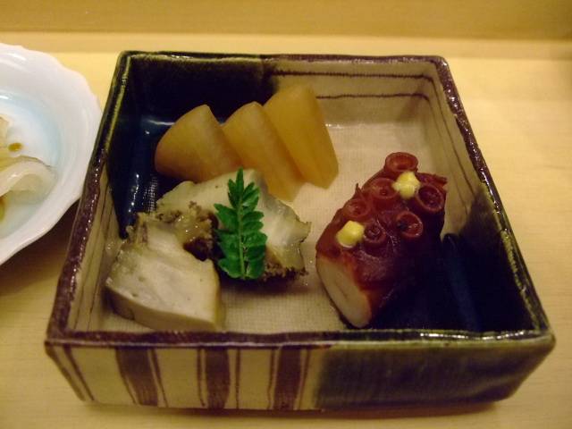 タコ、アワビ、大根