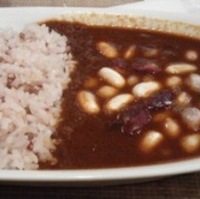 ４種の蒸豆カレー
