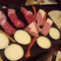 黒豚ロースの溶岩焼き