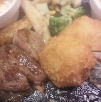 ロースステーキとホタテフライセット