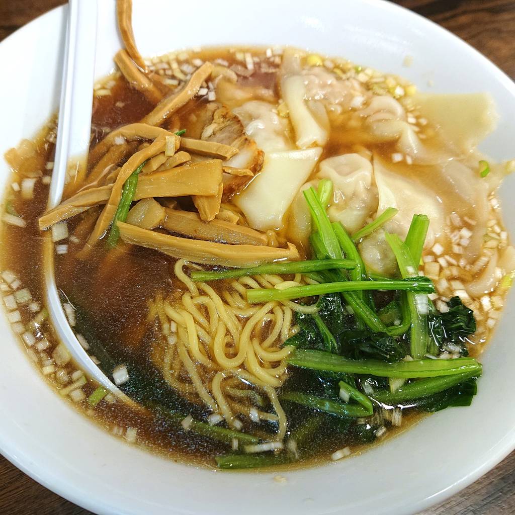 ワンタン麺